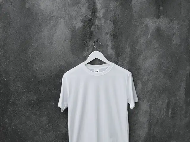 Kaos Cahaya Harapan — Putih